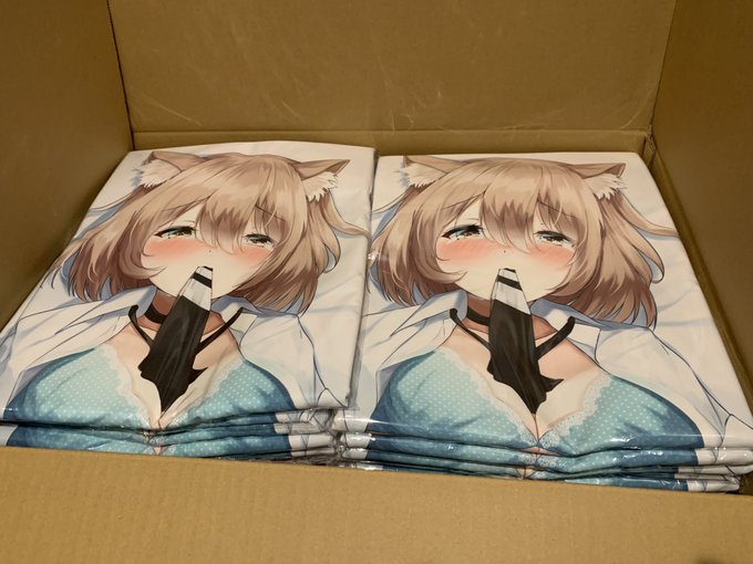 あと当日配布分の犬娘シュガーちゃんが着弾!
デカくていいなぁ(何がとは言わないよ?

あっ予約は随時受け付けてます!
https://t.co/dAqdbQhlSJ 