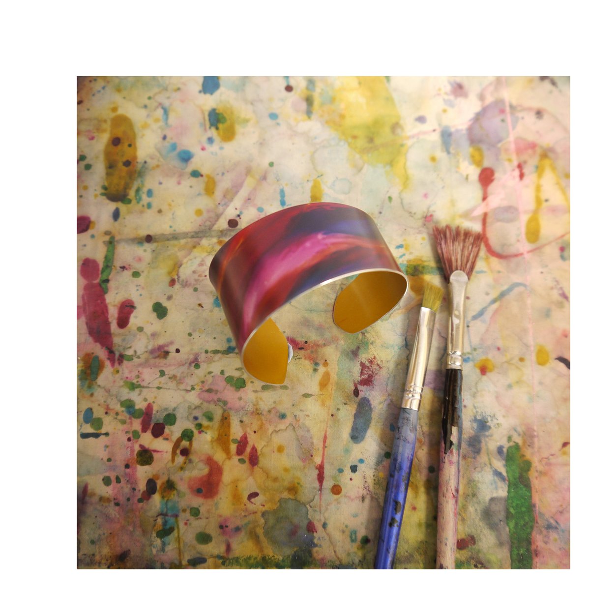 dwbritain's tweet photo. Our new jewellery range, available in time for those last minute Christmas presents!
#jewellery #britishjewellery #madeinuk #jewellerydesigner #art #davidwatson #painting #jewellerydesign #jewellerylover #jewelleryaddict https://t.co/xavahc6jH6