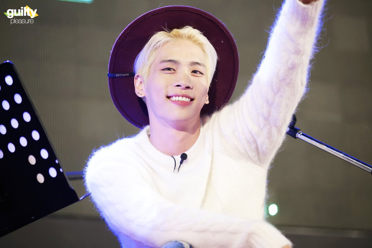 kjhsmiling's tweet photo. as always i miss you and i love you https://t.co/WF1wOogRoi