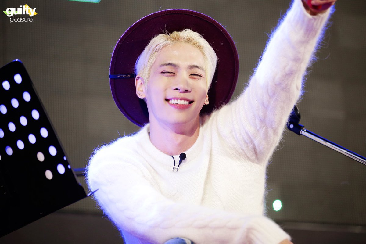 kjhsmiling's tweet photo. as always i miss you and i love you https://t.co/WF1wOogRoi
