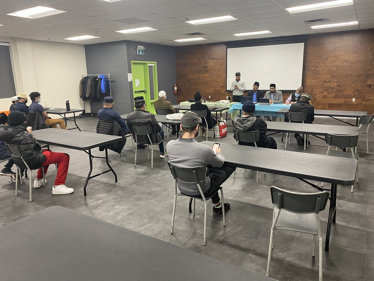 AMYA_Newmarket's tweet photo. General Body Meeting of Newmarket Members of Ahmadiyya Muslim Association was held on Dec 17, 2021 at Ray Twinney Recreation Complex in Newmarket [York health unit] followed by dinner and refreshment, 

#LifeofMuhammad #Islam #Ahmadiyyat
#Newmarket #MuslimYouth https://t.co/B0Azib3oay