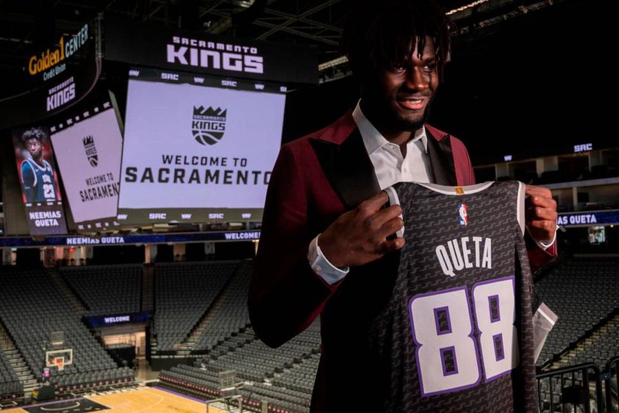 Neemias Queta chez les Kings
