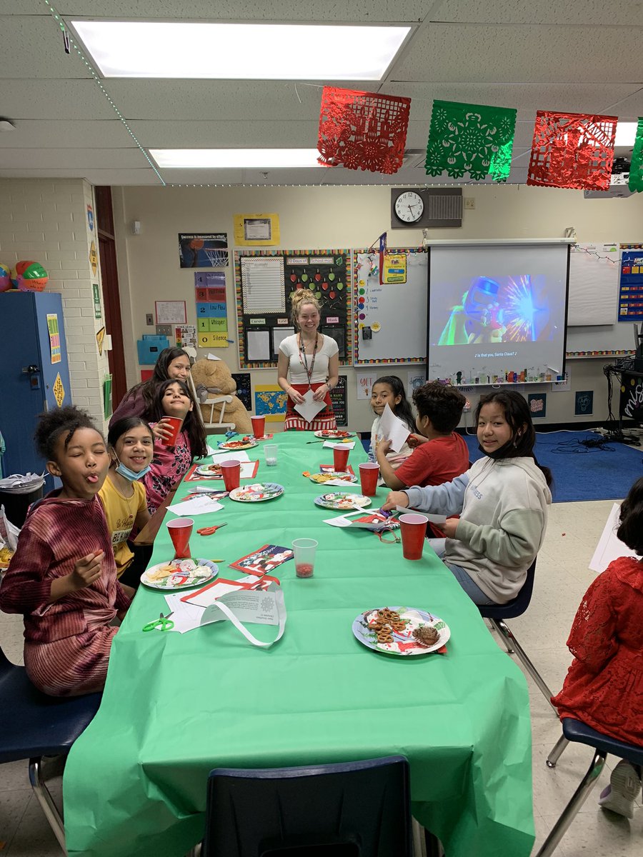 dodds_ms's tweet photo. Christmas party fun!!🎄☃️ https://t.co/JcdsPw0hdE