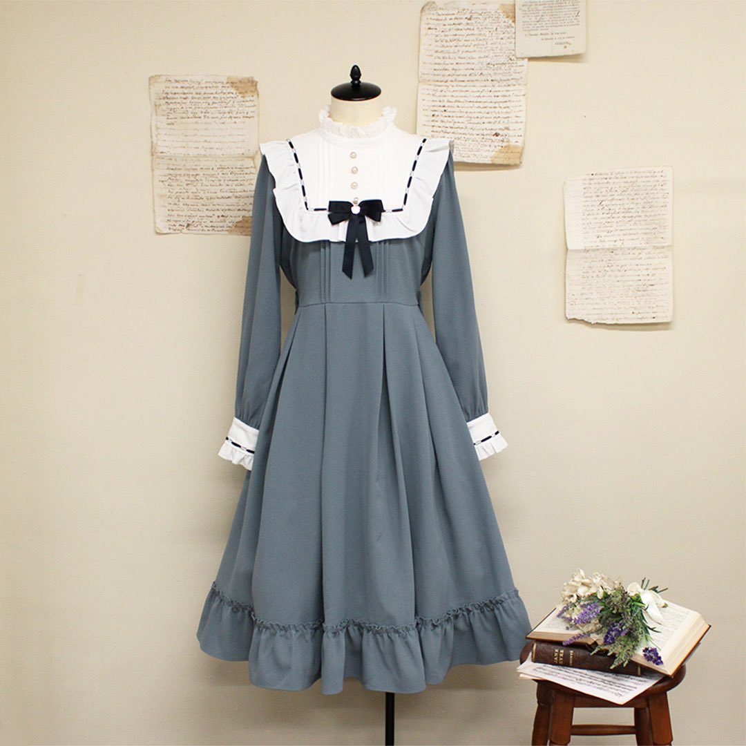 明日12/19(日)販売 START📢 🏷Antique Fleurスクエアヨークワンピース