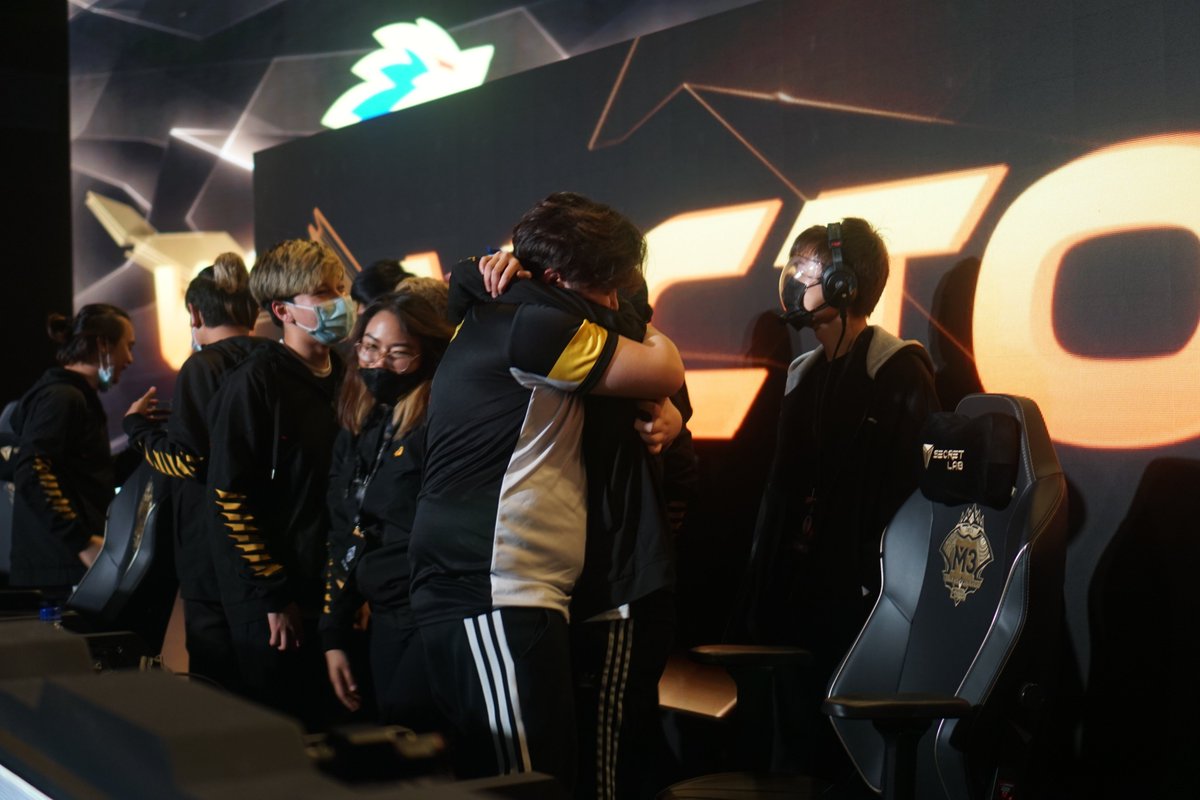 ONIC PH. 
Grand Finals bound.

#M3 #MLBBM3 #MLBBEsports