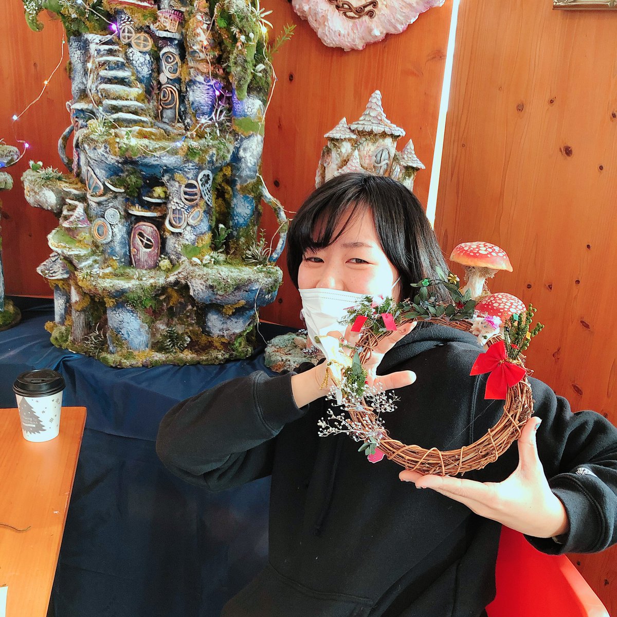 manamu05's tweet photo. ワークショップぞくぞくとかわいいリース出来上がっております🎄✨🎄✨❤️ https://t.co/7tvQqNmzxZ