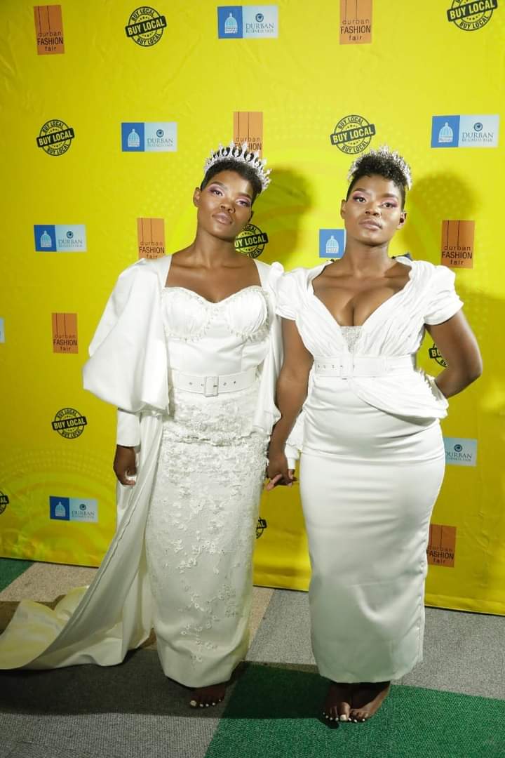 Twins            //         Amawele
