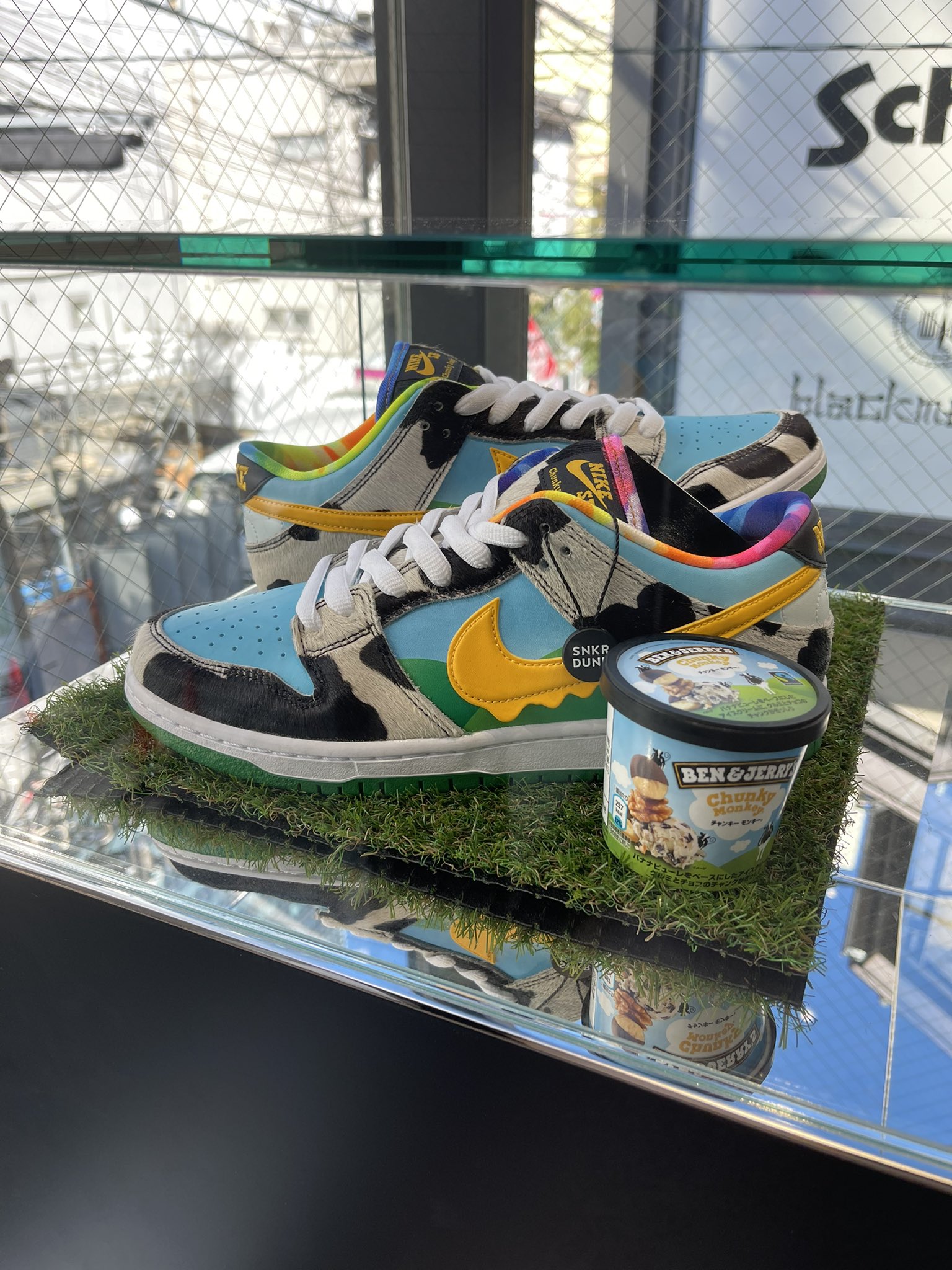スニーカー ハイブランド買うならスニダン スニーカーダンク スニダン原宿店は今日も元気に皆様のご来店をお待ちしております スニダン スニダン原宿 Snkrdunk Snkrdunkharajuku T Co 2miy05egdd Twitter