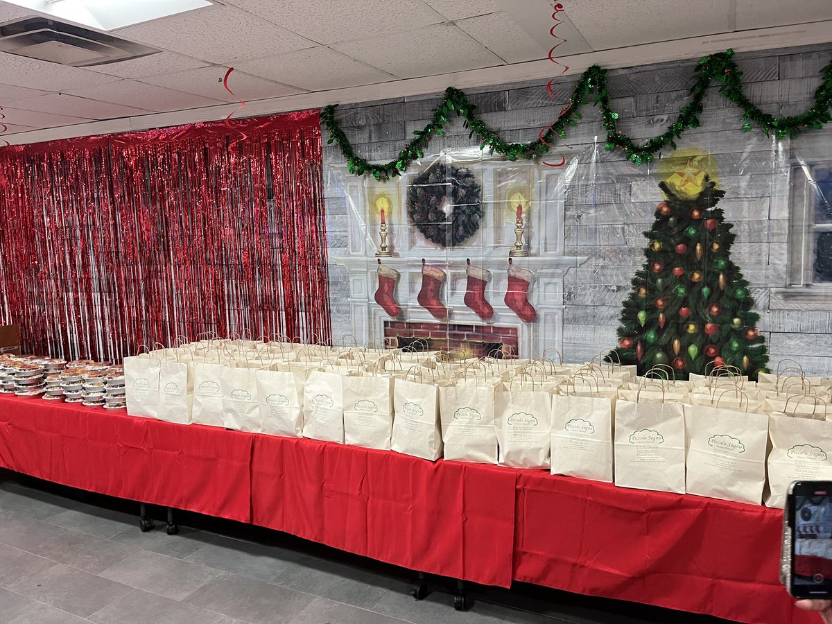 Maria Espinal Bautista (@mariaab904) on Twitter photo ๐๐๐๐1214 amazing Christmas dinner ๐ฝ ๐ฝ๐๐๐๐๐๐<a href="/megancatalogna/">Megan Scorsese</a> <a href="/satish_w/">Satish Wilfred</a> <a href="/SL_leighton/">Leighton</a> <a href="/KaitlynTizon/">Kaitlyn Mullins</a> ๐๐๐๐1214 amazing Christmas dinner ๐ฝ ๐ฝ๐๐๐๐๐๐<a href="/megancatalogna/">Megan Scorsese</a> <a href="/satish_w/">Satish Wilfred</a> <a href="/SL_leighton/">Leighton</a> <a href="/KaitlynTizon/">Kaitlyn Mullins</a>