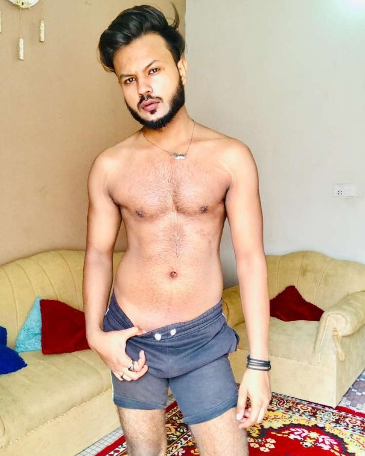 abdulmoeez_m's tweet photo. Let's make weather 🔥🔥🔥 🔥🔥🔥.
.
.
#hotguys #sexyguy #gym #LGBT #pakistanihot #pakistaniMen #Trending #happycristmas https://t.co/c8s368q16P