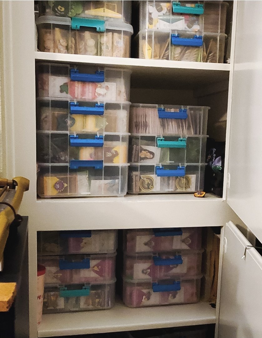 Going to be closing my cabinet of wonders from 12/20 to 1/20! Any orders placed before 3pm on the 19th will ship by Monday, any placed after will ship when I return from some quality time with the family!