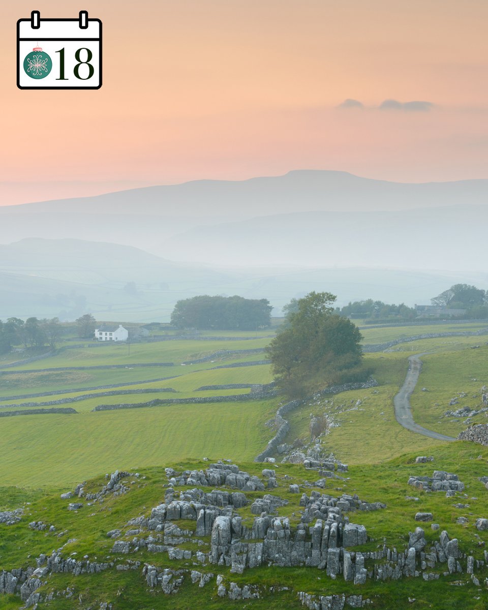 yorkshire_dales's tweet photo. It's day 18 of our #YorkshireDales virtual #AdventCalendar π
The weather forecast is for misty days across the Dales this weekend. This photograph was taken in the summertime from #Winskill with #Ingleborough in the distance. #Ribblesdale
πΈ Kev Lockwood https://t.co/t9WRDtL4lh