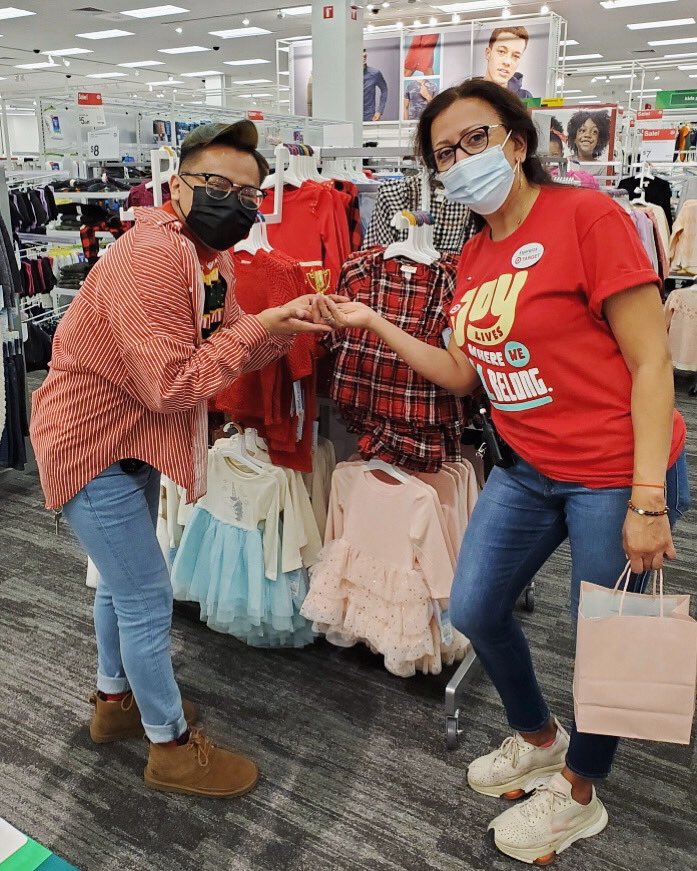 Congrats to <a href="/espetgt/">Esperanza</a> on your new role as V.M.
🎉🎉🎉🏆🎉🎉🎉

Fue un placer trabajar contigo y conocerte. Ojalá hayas aprendido mucho.

Best of Luck!!!!
#VM #Target #T3326 #T3356
#KingsHighway #BayParkway