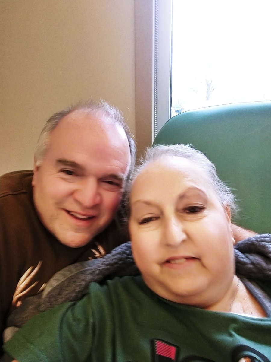 donnarn94's tweet photo. Last DAY of Chemo !! Our God is a good good God! 🙏🙏 12-15-21 https://t.co/aqrbD9NVE4