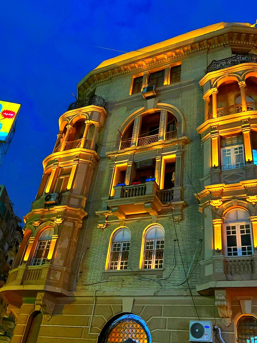 #اجازتنا_في_مصر : مباني وشوارع وسط البلد في #القاهرة #من_تصويري