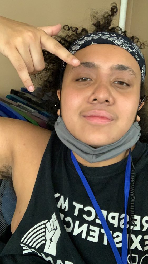 fall0nxx's tweet photo. Happy 25th birthday to my favorite guy @theythemtaty 🥳💜

You’re an incredible person and I love you so much, enjoy your special day 🎉 https://t.co/Zgy2y7QPm2