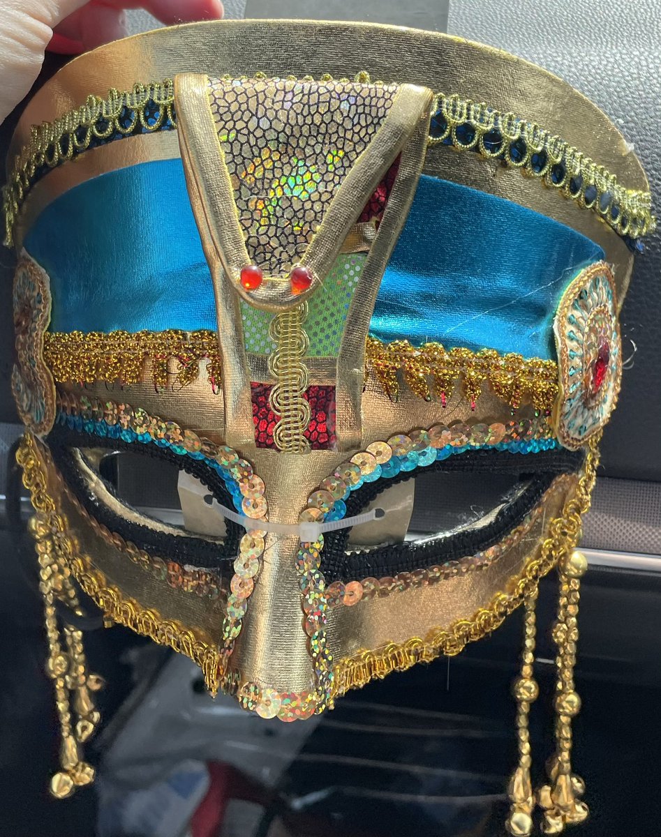 MeredithCastles's tweet photo. Shopping for stream makes me so happy! 🐍 

Looking forward to premiering this beauty with the amazing ancient history/archaeology/tech content I have lined up!

https://t.co/5KthYpd2Ap

In the meantime check out the YouTube channel and consider a sub! —>

https://t.co/C4knOBCQT3 https://t.co/S7XGEfSO0i