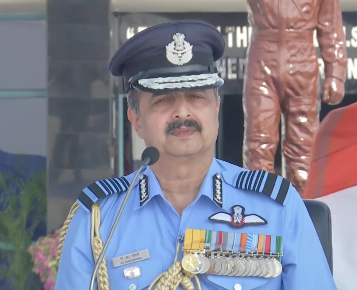 After #TamilNaduChopperCrash the VVIP protocols to fly will be revised and reviewed. All these procedures will be reviewed based on the findings of the enquiry. We are continuously evaluating threats from Pakistan and China and are very well aware of it:  IAF Chief.
#Airforce