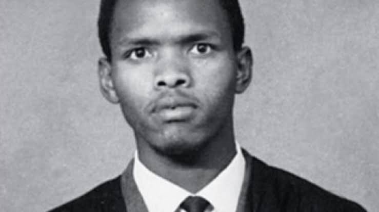 Happy heavenly birthday to the late great Bantu Steve Biko.      