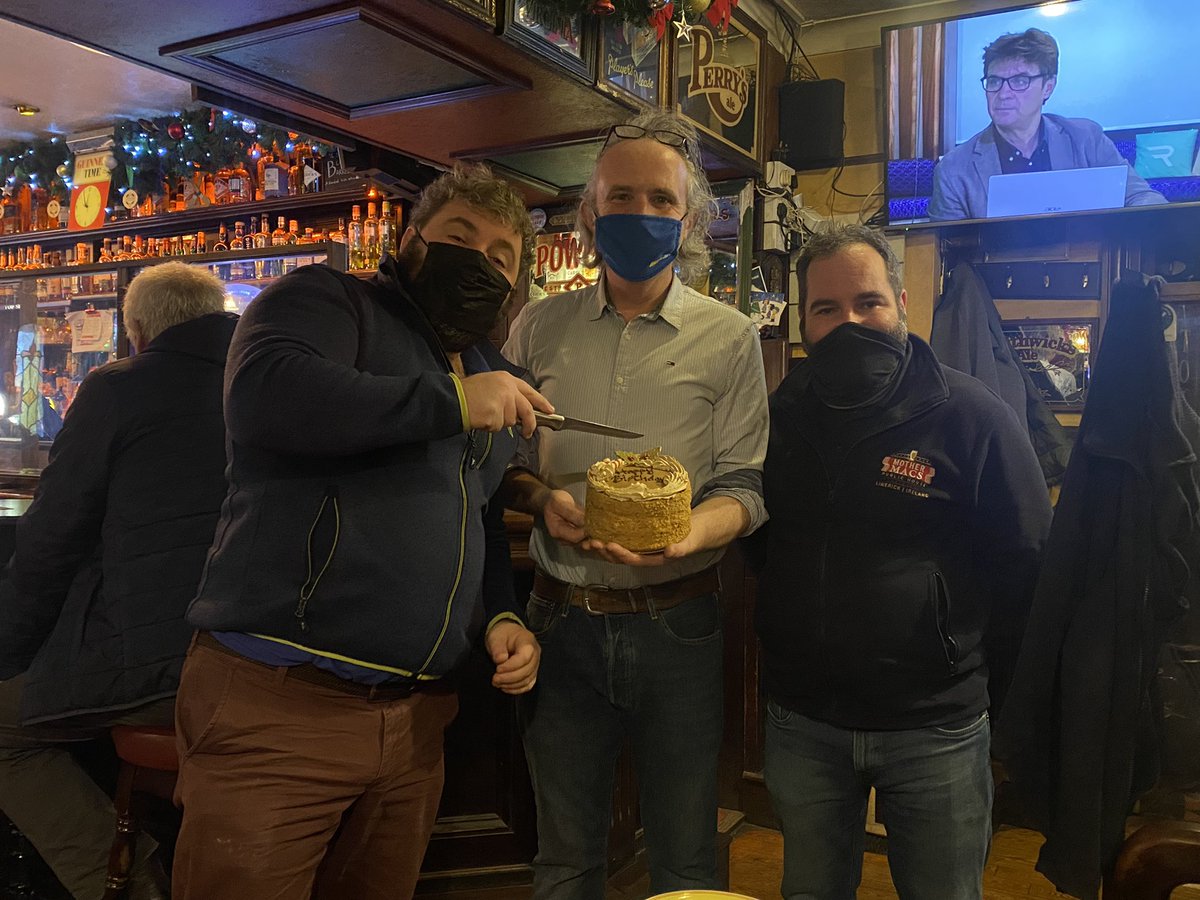 HighWickTraders's tweet image. Happy Birthday to @patsyflannery and @mothermacspub who are celebrating today.