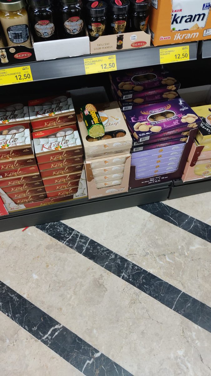 muzlu_probis's tweet photo. #ekonomikkrizBir üniversite öğrencisi daha aşırı fiyat artışından dolayı beni bırakmak zorunda kaldı. https://t.co/JChBvsMiPq