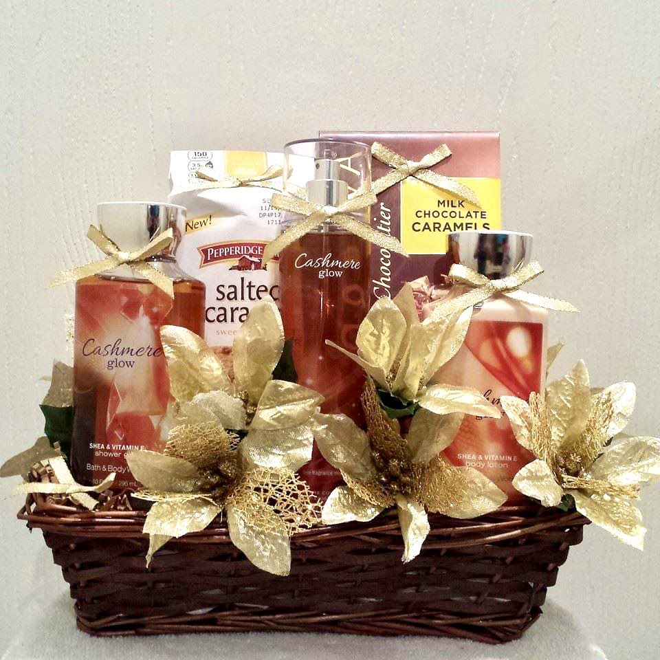 GOccakesions's tweet photo. The magic of Christmas is not just giving, it is about self care!🪄🎁

What are your favorite things?

Cashmere Gold Gift Basket!👑

#giftedoccakesionsnbaskets https://t.co/y6bmICyNC6