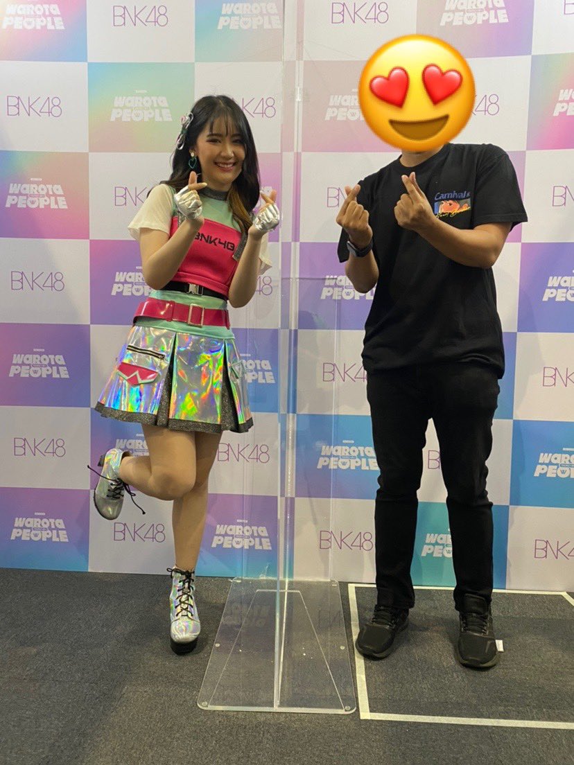 ferlucilucifer's tweet photo. น่ารักเหมือนเดิมเลยนะคะมีแซวพี่ด้วยน่ะว่ารนๆ5555
#PakwanBNK48 #BNK48_2shot https://t.co/ypAF9a9Rd4
