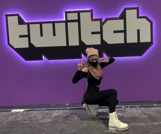 Ya estamos aqu&iacute; @Gamergy https://t.co/53CmQe83Px<a class="tags" target="_blank" title="On Twitter" href="/?out=eyJ0eXAiOiJKV1QiLCJhbGciOiJIUzUxMiJ9.eyJpYXQiOjE3MTkzOTAxOTIsImlzcyI6InR3cG9ybnN0YXJzLmNvbSIsIm5iZiI6MTcxOTM5MDE5MiwiZXhwIjoxNzUwOTI2MTkyLCJyZWRpcmVjdF91cmwiOiJodHRwczovL3R3aXR0ZXIuY29tL0dhbWVyZ3kifQ.ToICmTVhy10jh5lKe9bDlUPbs4EFOTC6Ka9YT4iwemd6ALIaFDtKcTssz1SlSXv-pcZlUR78lLCdZFMQQ0GR4A">@Gamergy</a>