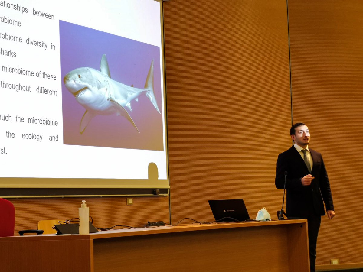 This is my first tweet! I've just graduated in Natural Sciences, and two days ago I discussed my dissertation on sharks microbiome. One step done ✔ many other ahead🌍
#giovannellilab 
<a href="/d_giovannelli/">Donato Giovannelli</a>