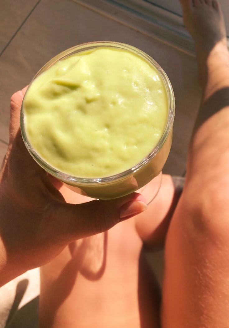 food_porn17's tweet photo. Vitamina de abacate a maior de todas https://t.co/txigXHe0V5