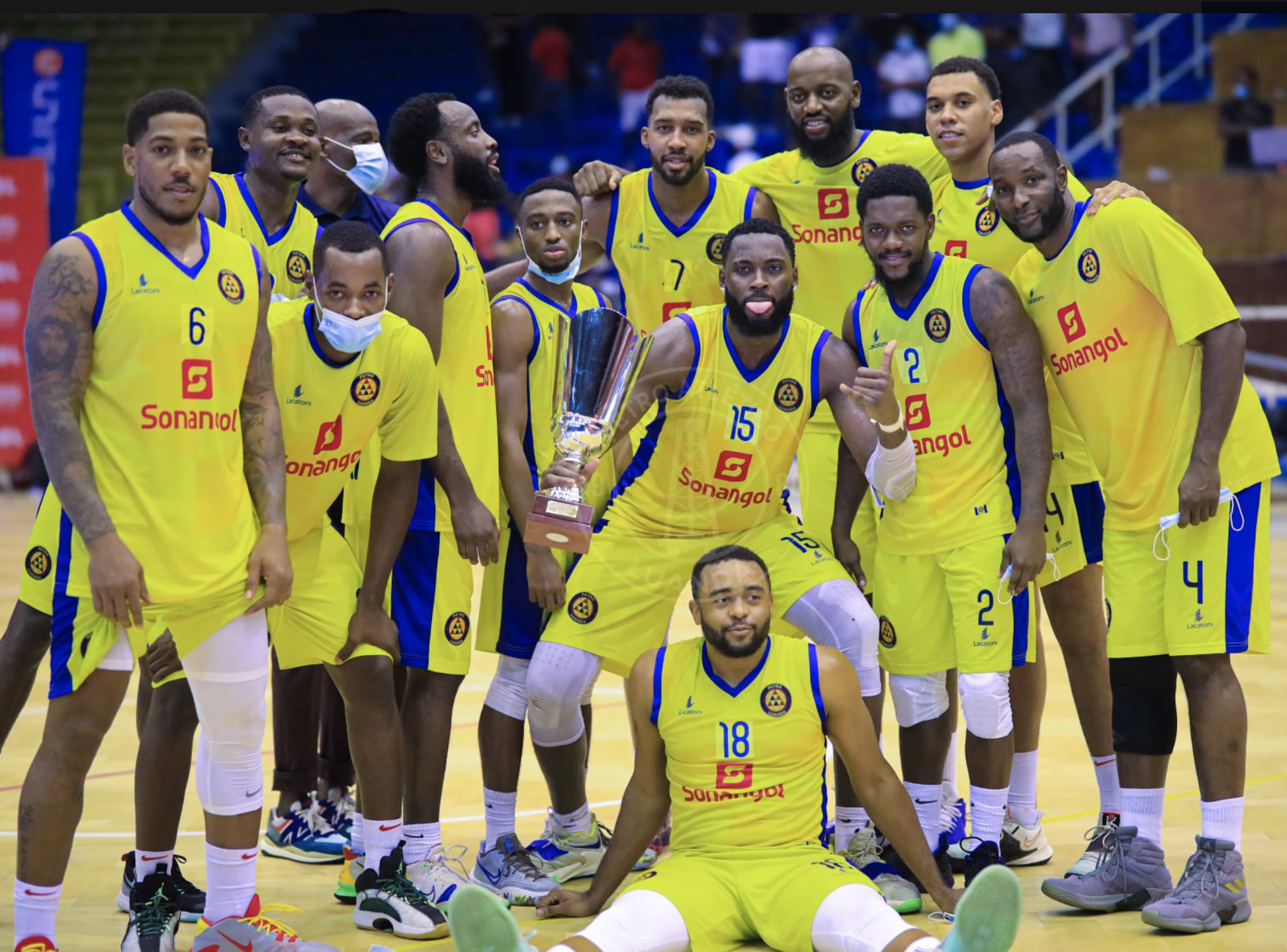 Basquetebol/Angola: 1.º de Agosto e Petro jogam clássico na Cidadela -  Basquetebol - SAPO Desporto