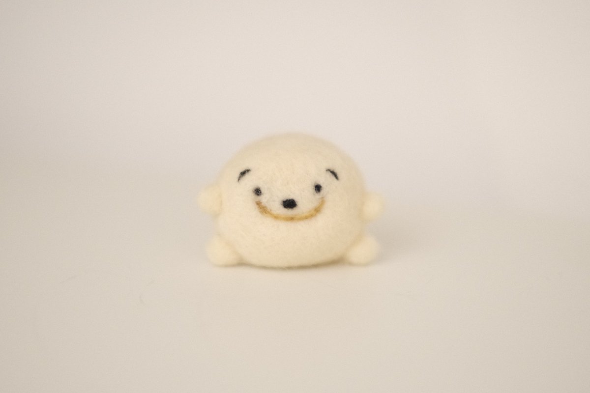 犬めだかちゃんを羊毛フェルトでちくちく作ってみました🐟まるまる