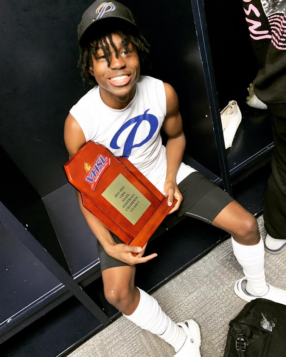 1wrldkey's tweet photo. STATE CHAMPS💍 #ringme https://t.co/ON9E4NAWXo