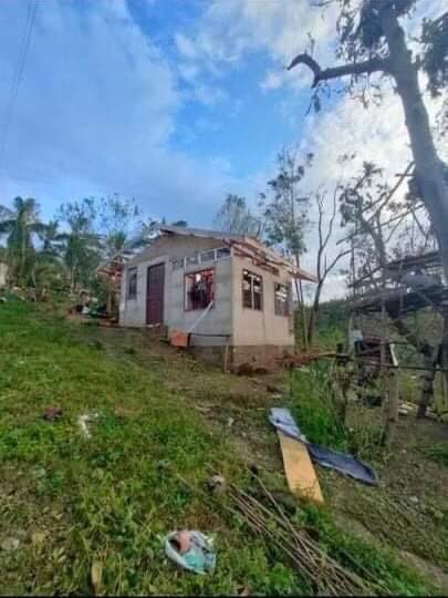 CSGengosa's tweet photo. When the toilet is the only shelter from #OdettePH. Inaccessible remote area of Cebu Such as #Punay #Aluguinsan also need our help. #BangonCebu.                             https://t.co/NCJWtJLvvN https://t.co/8cTpYYF6Hd