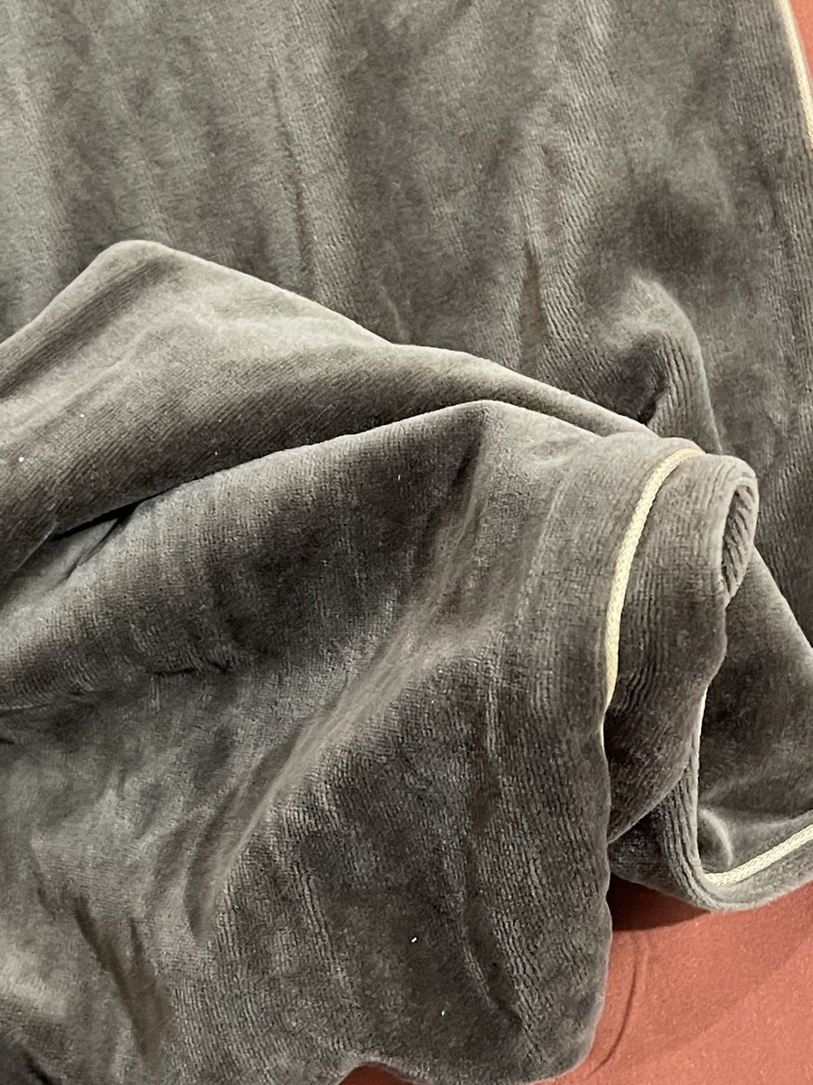 usednpan's tweet photo. กางเกง sz.m 100-. ค่าส่ง25 ไม่บวกเพิ่ม มา

#ส่งต่อเสื้อผ้า #ส่งต่อเสื้อผ้ามือสอง #ส่งต่อเสื้อผ้ามือ2 #เสื้อผ้ามือสองสภาพดี #เสื้อผ้ามือสอง #เสื้อผ้ามือสองราคาถูก https://t.co/7g2gcEo2wM