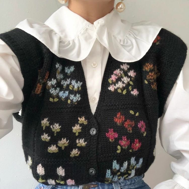 alittleofpink's tweet photo. YALL YALL YALL WHATS YOUR OUTFIT FOR SNOWDROP PREMIERE THIS IS MINE: https://t.co/7ecBrUrA1q