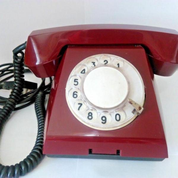 домашний телефон дисковый. статичный телефон. телефонные аппараты для ip телефонии. значок тел. телефонный аппарат вектор.