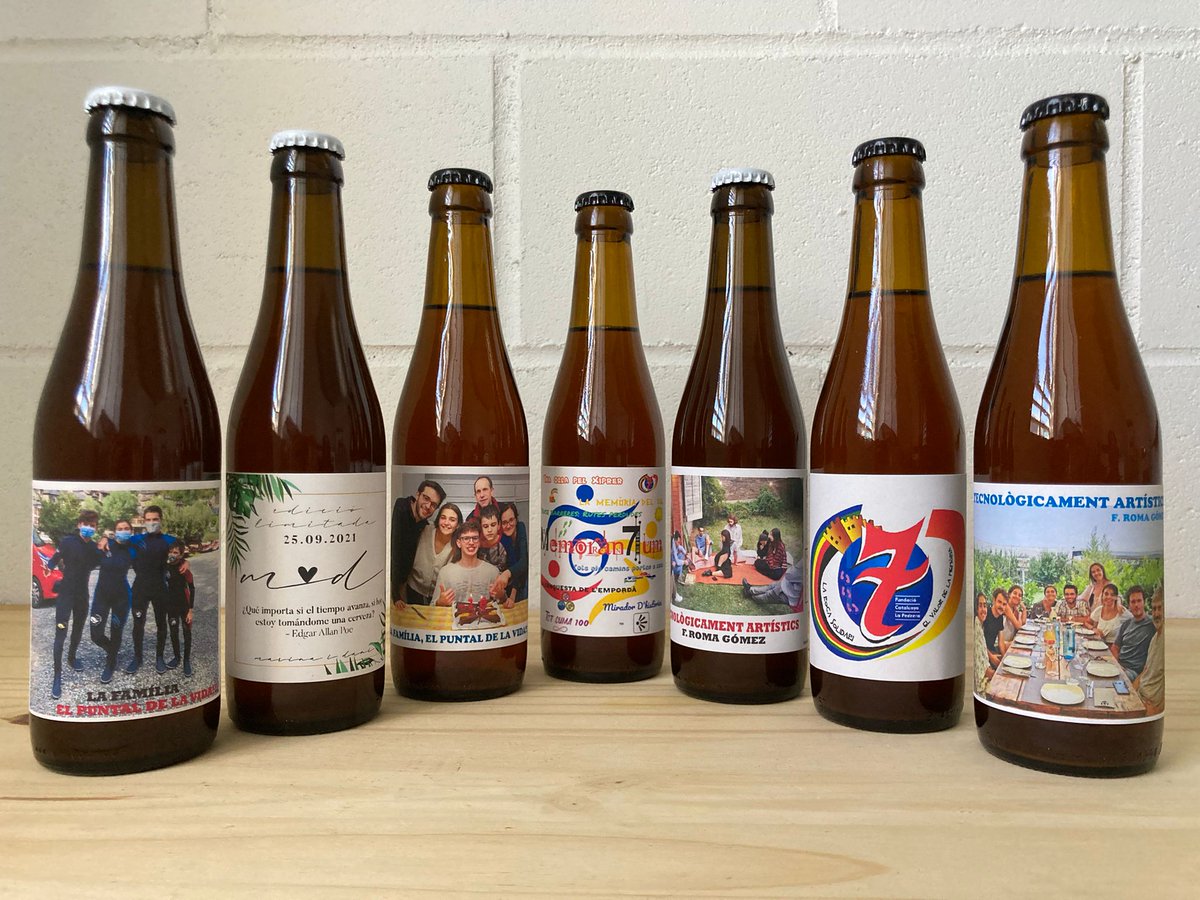 Quanabeer's tweet photo. Les etiquetes en blanc per crear  cerveses artistiques amb els  packs "fem poble" ens recorden que tambe podeu enviarnos ens vostres propis dissenys per mail (format pdf).
Cerveses personalitzades per qualsevol  moment especial. Nadal, cumples, casaments, etc.. https://t.co/tjq3PonOcV
