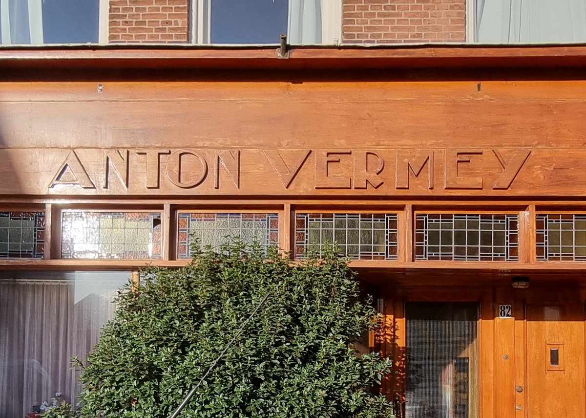 martijn_etc's tweet photo. Anton Vermey - gedipl: Kapper - interbellum storefront (1930) #typeinNL https://t.co/xysoPj0USh
