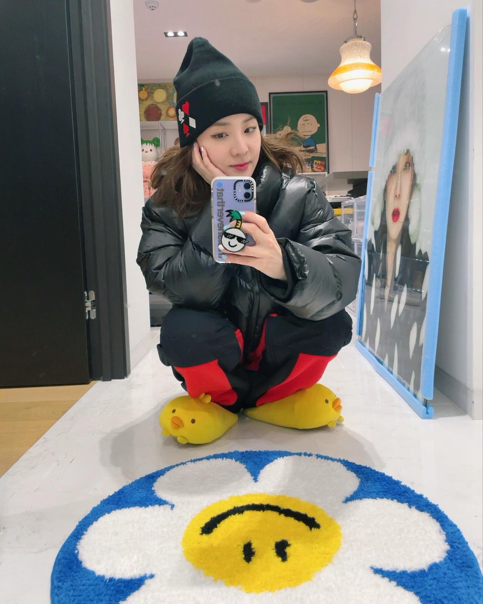 krungy21's tweet photo. 밥은… 잘 못챙겨먹는데.. ㅋㅋ 햇반도 있구 배민으로 먹고싶은거 1인분씩 시켜서 먹구있구용~ 😋 이곳은 내가 외출하기전에 마지막으로 오오티디 확인하는 스팟! ㅎㅎ https://t.co/1wPiflYDEE