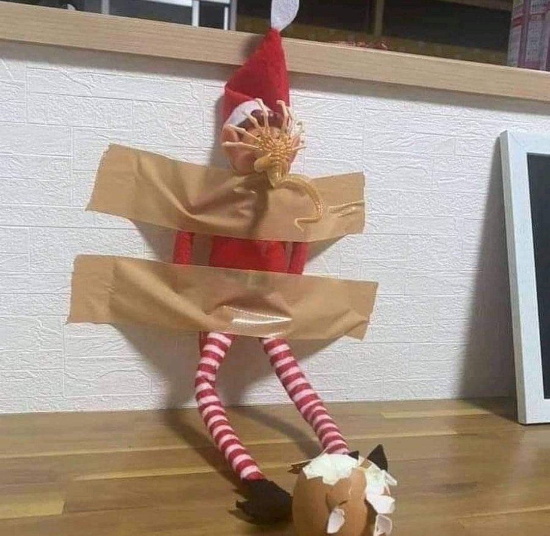 nightmarerealm's tweet photo. #elfontheshelf https://t.co/bQQBXCFyCt