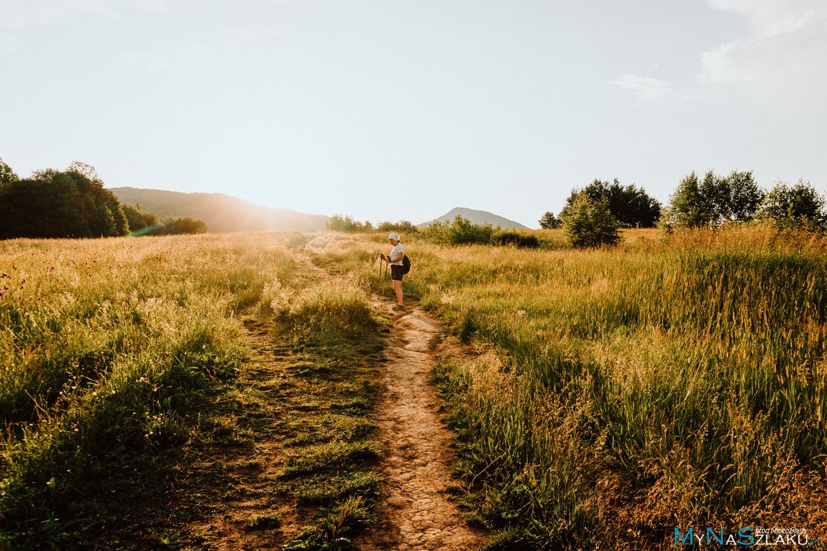 mynaszlaku's tweet photo. Bieszczadzkie klimaty. Szlak z Wetliny na Przełęcz Orłowicza i Smerek. ⛰

#Bieszczady #Smerek #PrzełęczOrłowicza #góry https://t.co/DLFPPTjyma