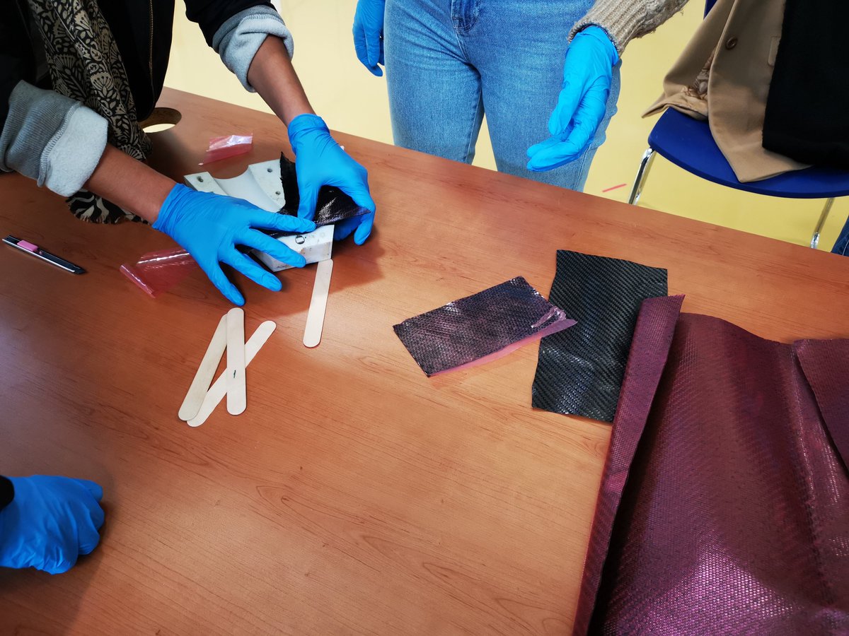 LabPolymers's tweet image. Giornata di messa in pratica per gli studenti e le studentesse del Corso di Advanced Manufacturing of Plastics and Composites, CdLM in Mechanical Engineering @uni_ct @dicar 
presso il Laboratorio Polimeri e Compositi al Polo Tecnologico.

#learningbydoing #unict2021
#stampa3d