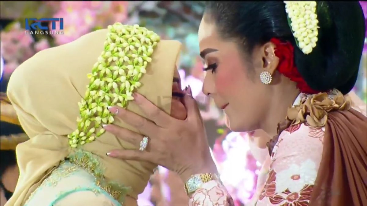 ayuniii12_'s tweet photo. Mewekkk😭 #IkatanCinta7BulananAttaAurel https://t.co/c70MoaH3jA
