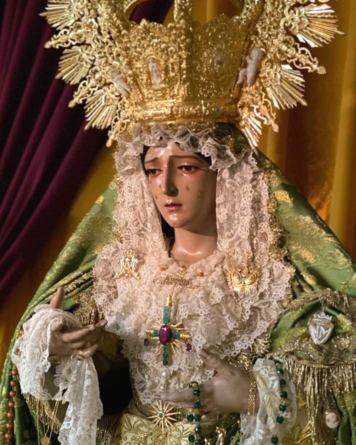 Hoy Felitamos a nuestros queridos hermanos de <a href="/hnuevaesperanza/">Hermandad Nueva Esperanza</a> por la festividad de su Sagrada Titular Maríana.
A la Bienaventurada Virgen Maria, nos encomendamos para seguir recibiendo de ella, su amor, su gracia y sobretodo Esperanza para afrontar este nuevo año
#CofradíasMLG