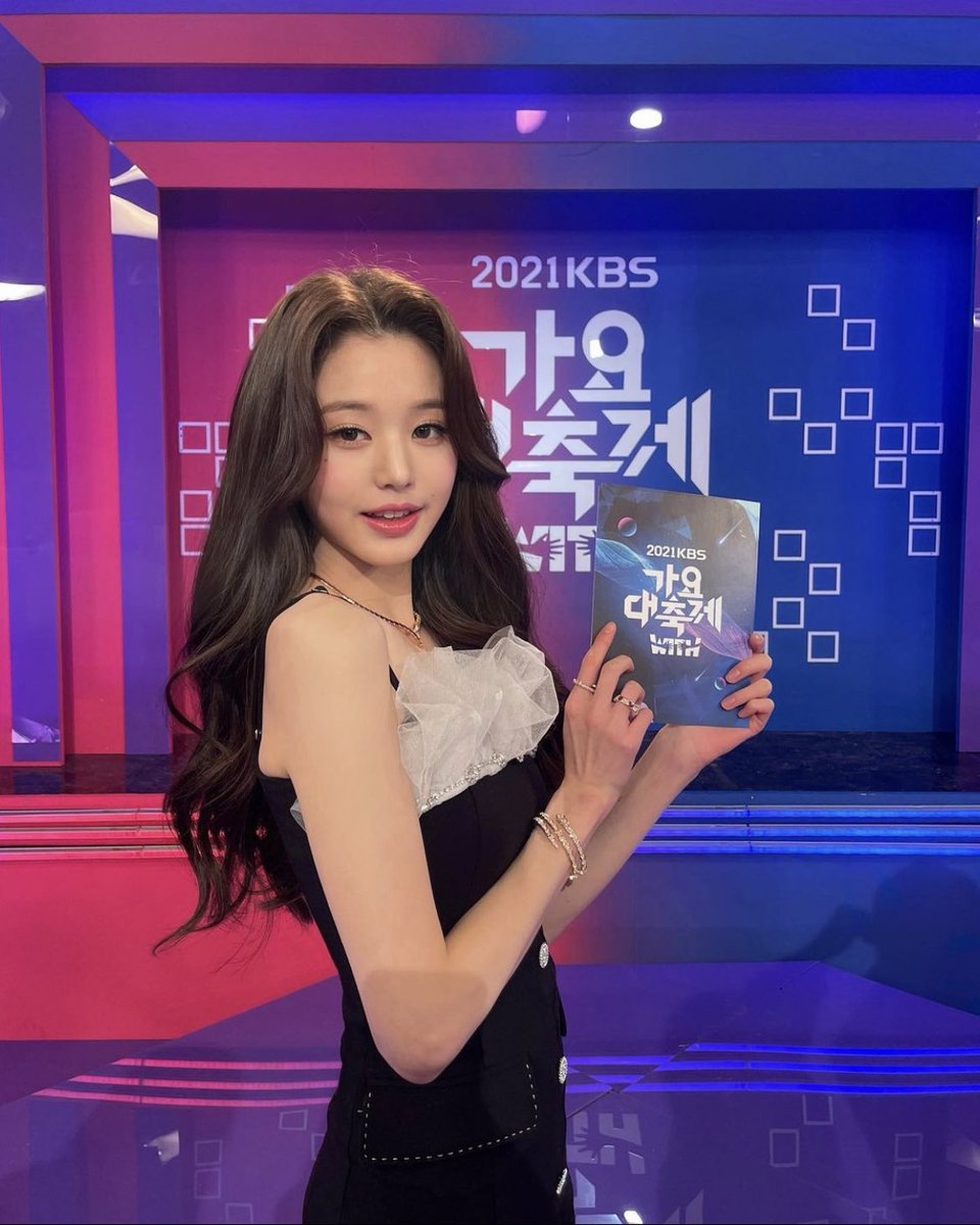 wonyoung instagram update