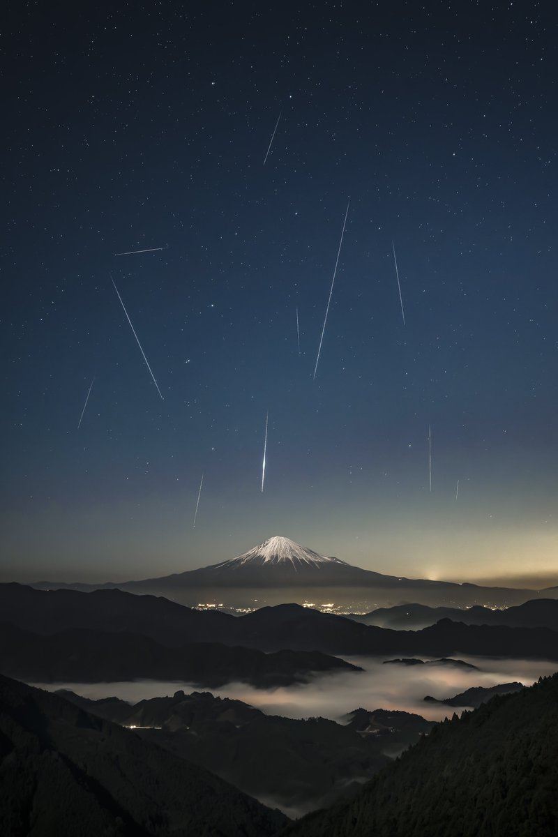 富士山と流星のコラボ 8万いいね スマライフ ハック