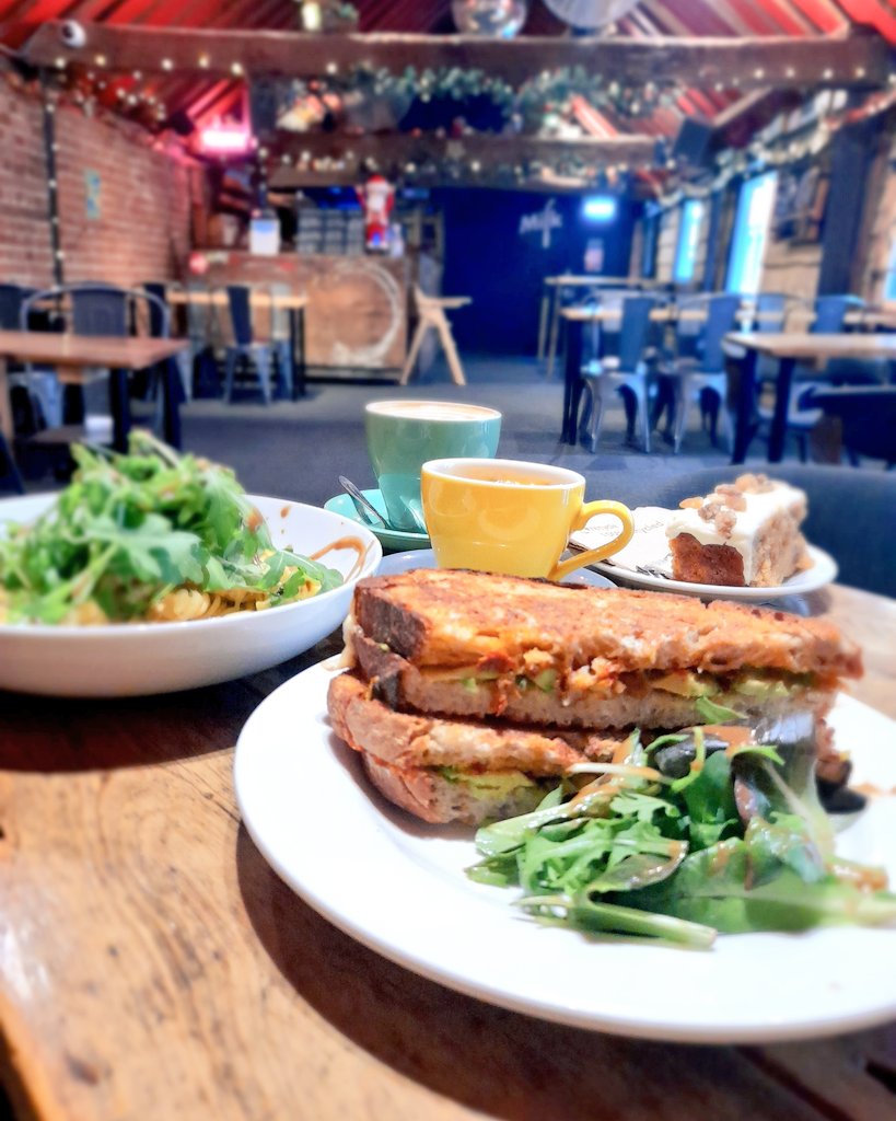 Serving brunch and lunch until 3pm ALL WEEKEND (SATURDAY &amp; SUNDAY!!) and up to Weds 22nd Dec.

Take shelter from the highstreet.. if anyone is still out there #rdguk?