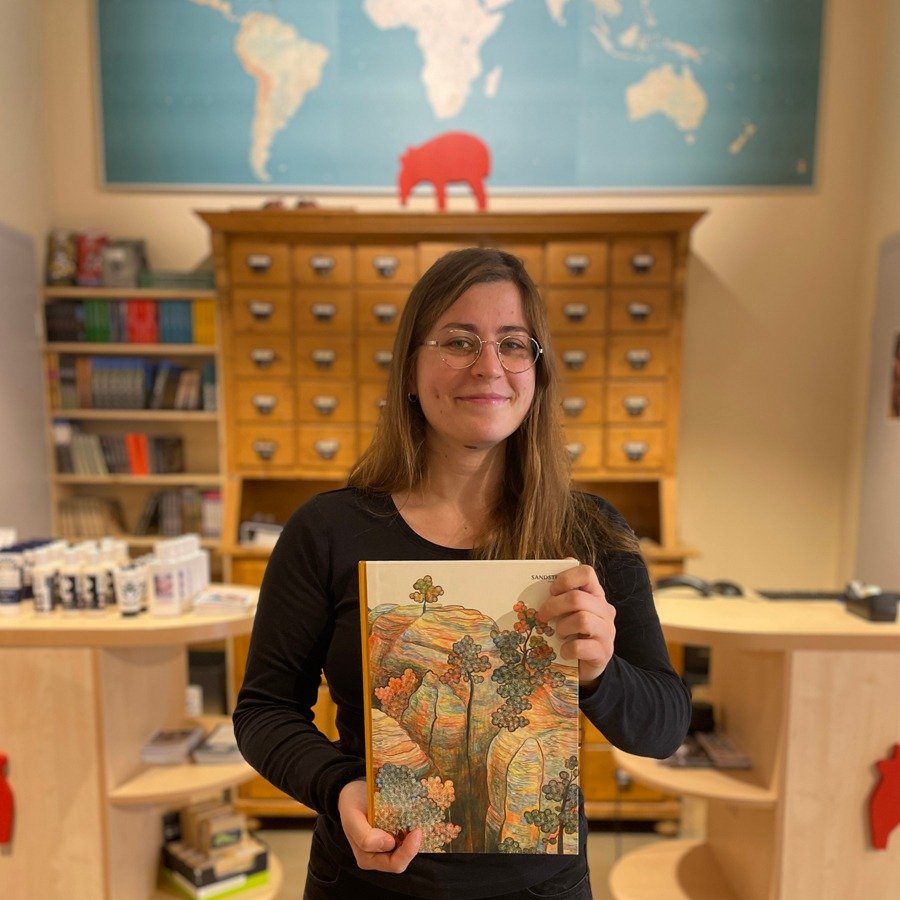 tapire können ziemlich kreativ sein. So auch Liese, die seit dem letzten Jahr das tapir-Rudel verstärkt. Von ihr ist SANDSTEIN, ein kleiner, feiner Klettercomic. Lest rein! Im Blog: bit.ly/3yIcZfJ
Zum Comic >>> bit.ly/3GUS63P