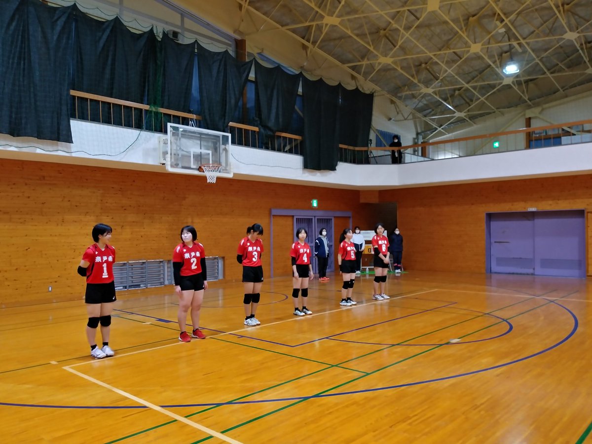 stmvolley's tweet photo. 12月18日(土)、岡山大安寺中等教育学校で新人戦備前支部大会が行われました。
瀬戸南高校　０－２　岡山���安寺中等教育学校
瀬戸南高校　０－２　和気閑谷高校
残念ながら支部大会敗退となりました。
次の公式戦は来年４月の春季大会です。
また頑張ります❗ https://t.co/t25HKxPMsD